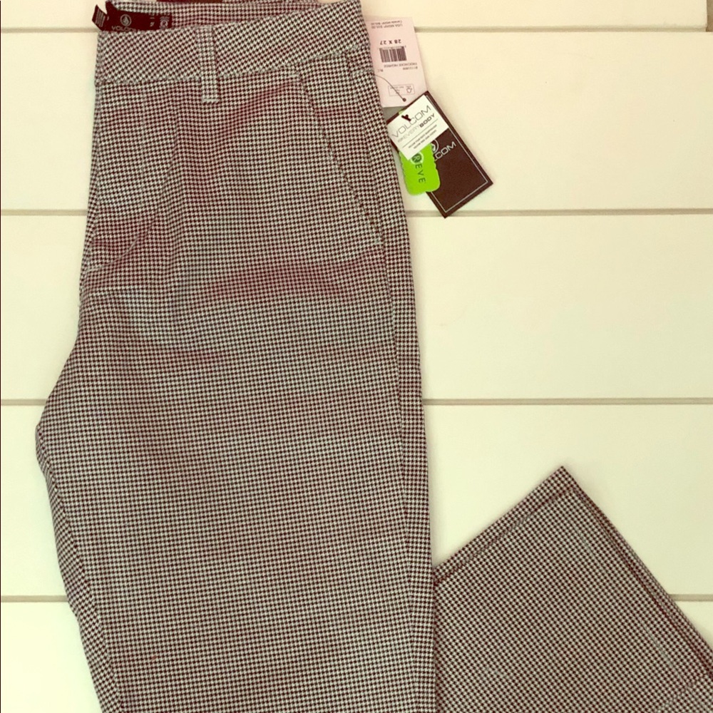 Volcom black highrise ankle fit pants